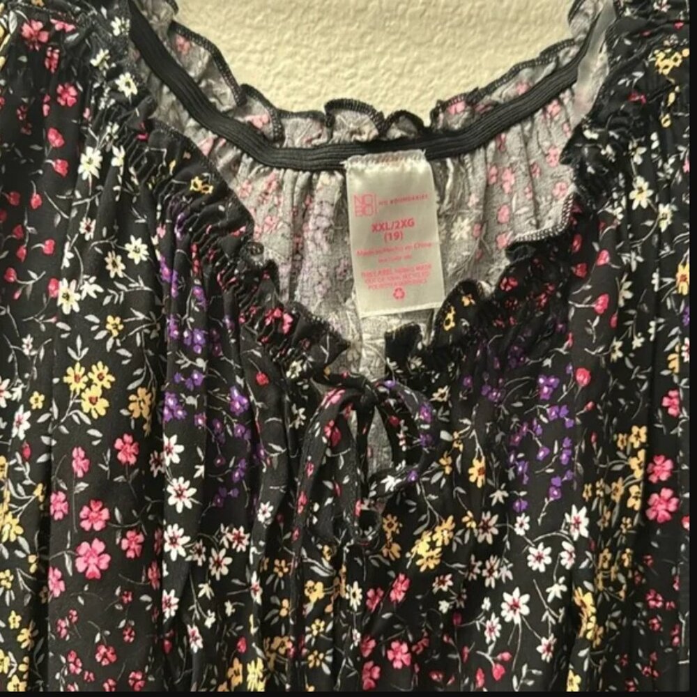 No Boundaries 100% Rayon Black Floral Rouched Waist Peasant Blouse Top women XXL - Picture 6 of 17